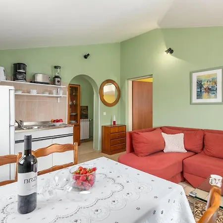 Apartament Lipa Vi *